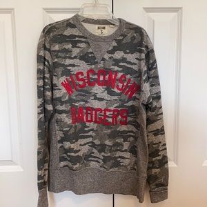 Wisconsin badgers pullover